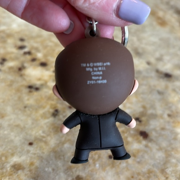 Supernatural FBI Dean keychain - Picture 4 of 4